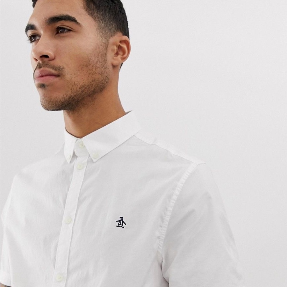 Penguin- white short sleeve collar shirt.  Size M